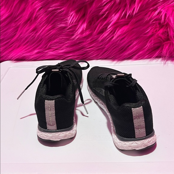 Altra Black and White Athletic Shoes - Picture 3 of 7